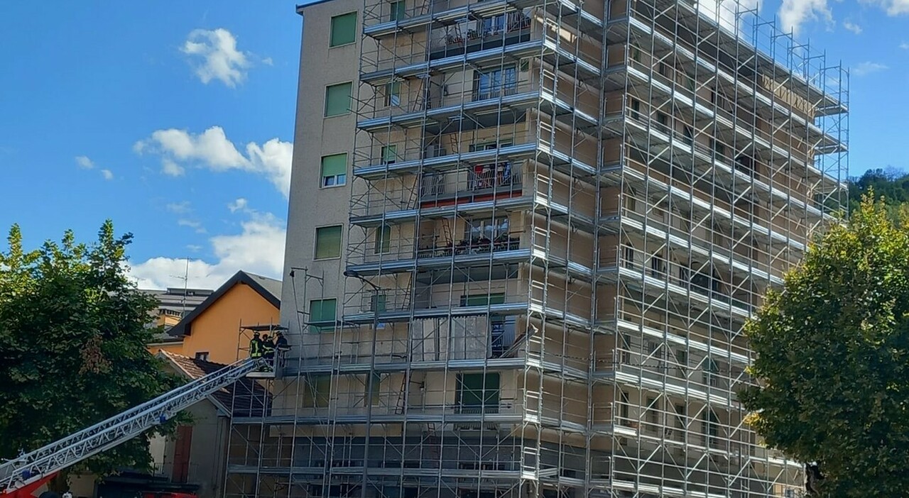 https://statics.cedscdn.it/photos/MED_HIGH/2025/08/02/8992786_02210615_incidente_lavoro_villadosssola_morto_operaio.jpg