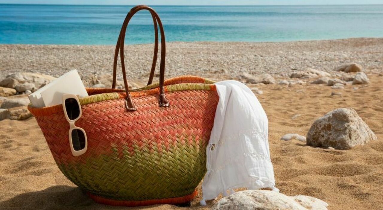https://statics.cedscdn.it/photos/MED_HIGH/2025/08/03/8993970_03113926_consigli_spiaggia_vacanze_cosa_portare_pulizia_sabbia_punture_oggi_8_8_2025.jpg