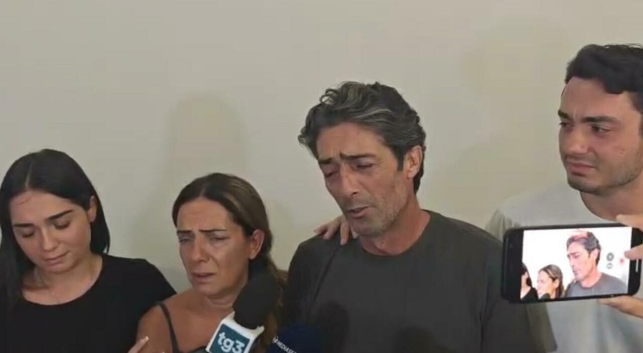 Simona Cinà morta in piscina, inchiesta per omicidio colposo. La sorella gemella e i genitori: «Nessuno ci ha chiamato e i vestiti sono spariti» Simona Cinà morta in piscina, inchiesta per omicidio colposo. La sorella gemella e i genitori: «Nessuno ci ha chiamato e i vestiti sono spariti»