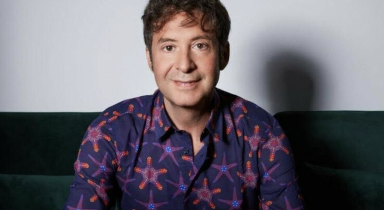 https://statics.cedscdn.it/photos/MED_HIGH/2025/08/03/8994175_03173435_simon_and_the_stars_oroscopo_settimana_4_10_agosto.jpg