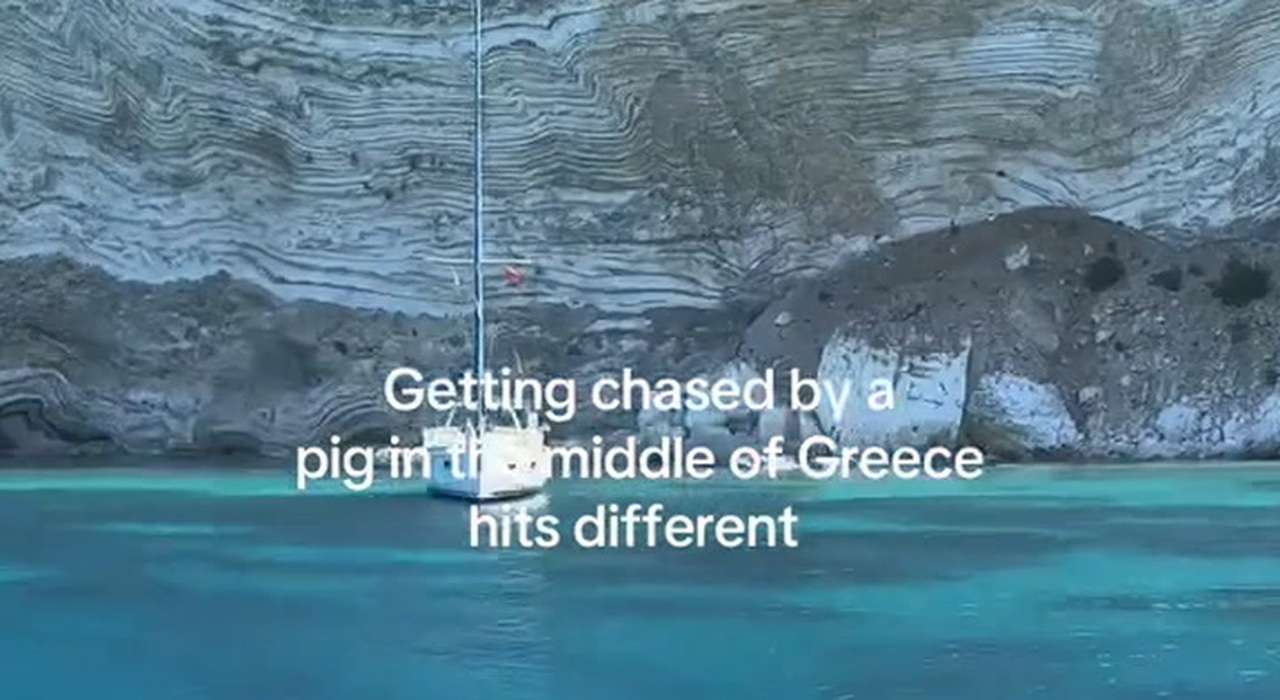 https://statics.cedscdn.it/photos/MED_HIGH/2025/08/04/8995358_poster.jpg