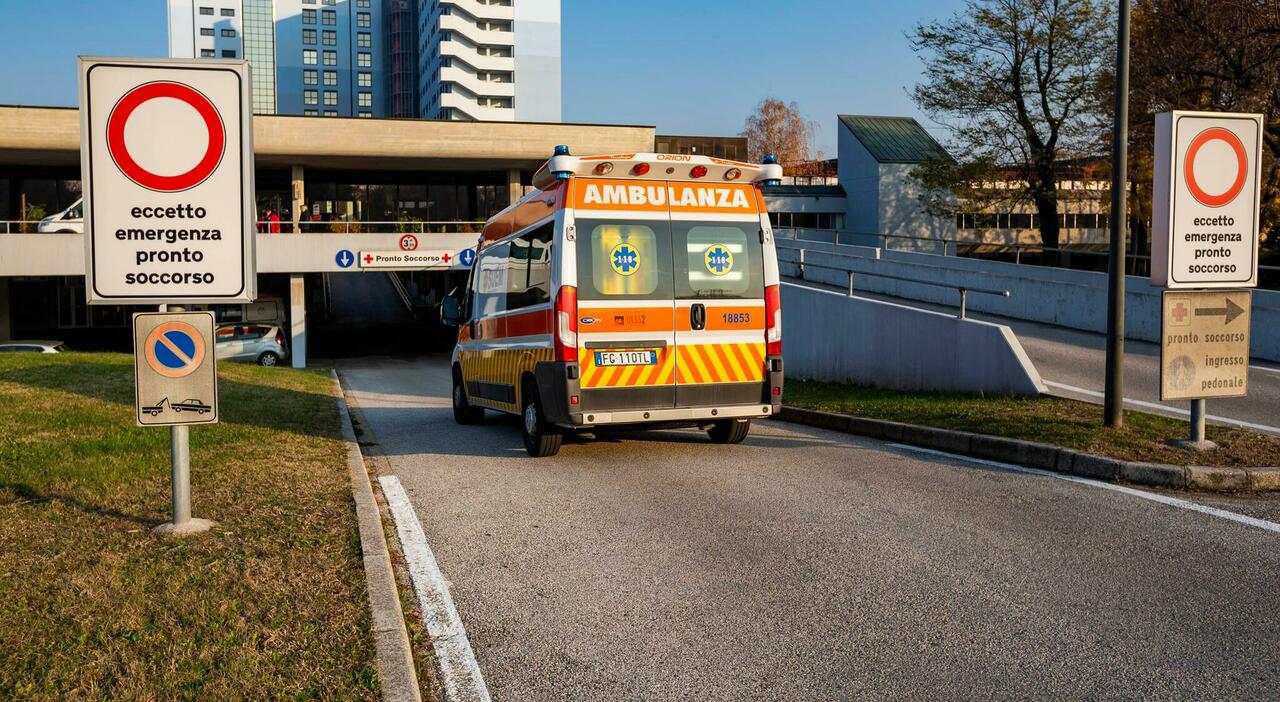 Incidente sul lavoro, morti due operai di 23 e 30 anni a Santa Maria di Sala: caduti in una cisterna durante le pulizie della fossa biologica Incidente sul lavoro, morti due operai di 23 e 30 anni a Santa Maria di Sala: caduti in una cisterna durante le pulizie della fossa biologica