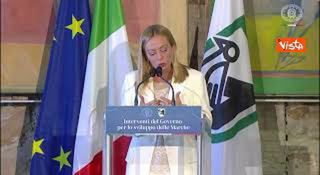 https://statics.cedscdn.it/photos/MED_HIGH/2025/08/04/8995581_poster.jpg
