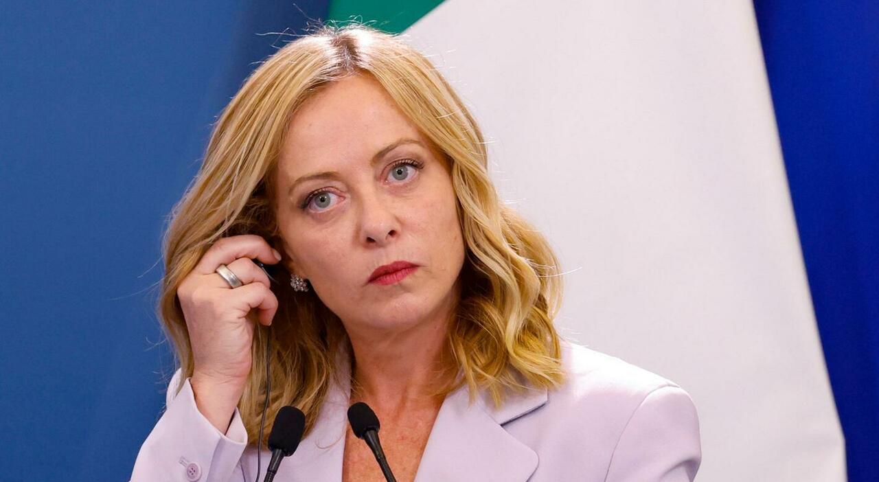 caso almasri meloni mia posizione archiviata assurdo che nordio piantedosi e mantovano vadano a giudizio ogni scelta concordata