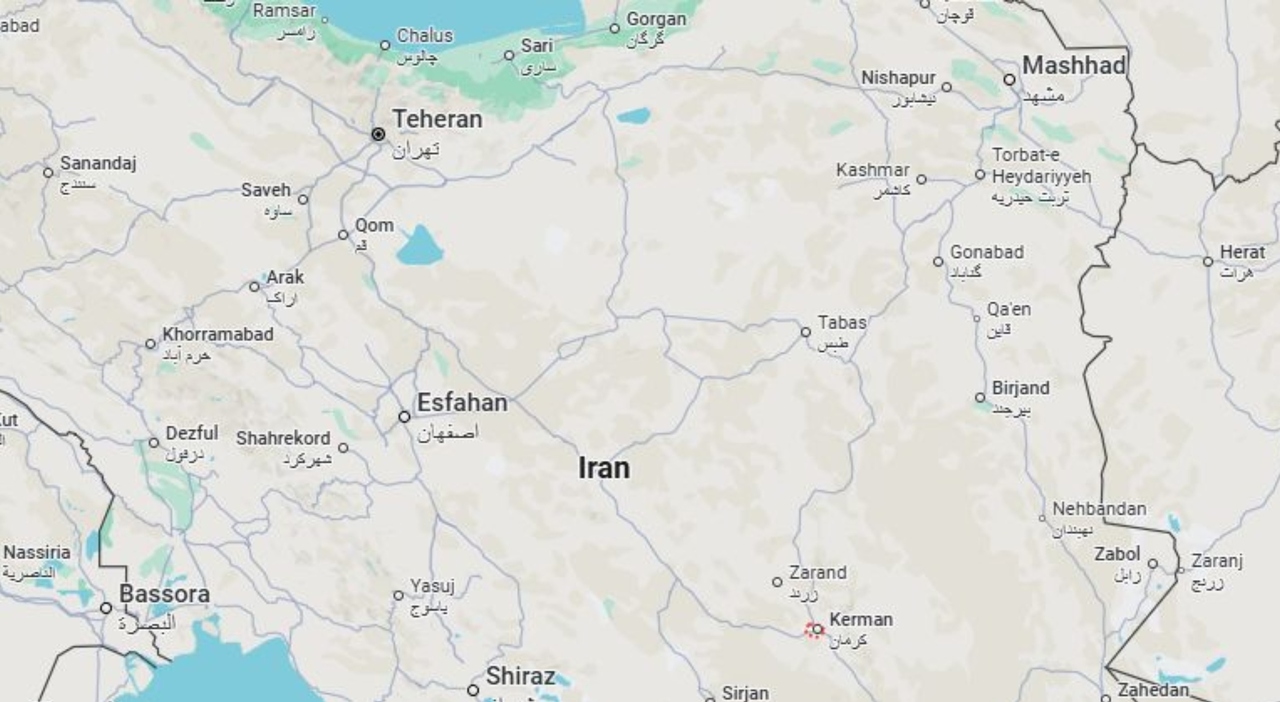 https://statics.cedscdn.it/photos/MED_HIGH/2025/08/05/8997210_05095923_terremoto_iran_caldo_record_oggi_5_8_2025.jpg