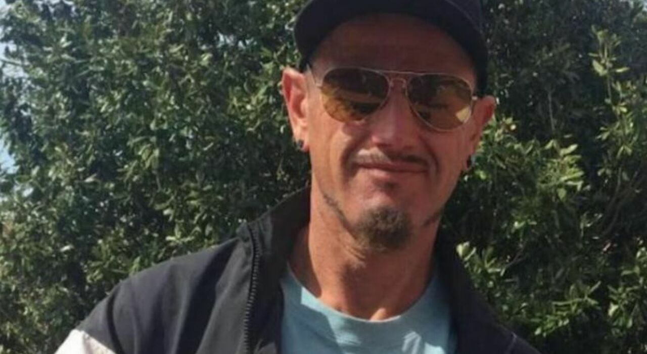 Francis Kaufmann: «Sono americano, mi difendo da solo», e revoca il legale. Ma in Italia non si può e gliene assegnano un altro d Francis Kaufmann: «Sono americano, mi difendo da solo», e revoca il legale. Ma in Italia non si può e gliene assegnano un altro d