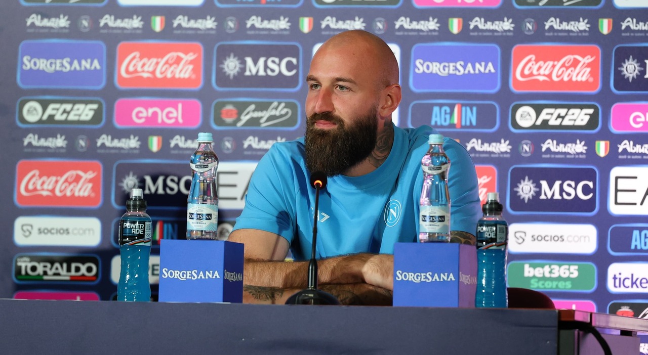 ritiro napoli a castel di sangro conferenza milinkovic savic che sfida con meret a conte non puoi dire no