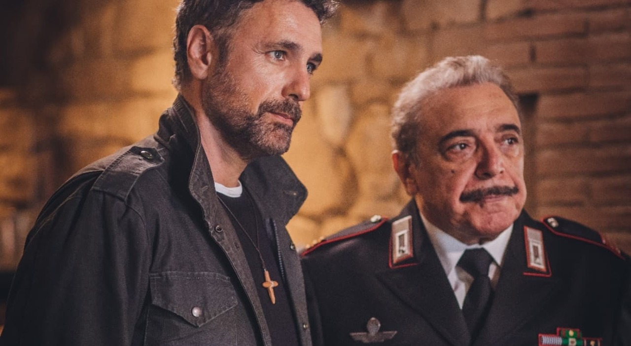 Raoul Bova via da Don Matteo? La smentita: le riprese continueranno dopo lo stop estivo Raoul Bova via da Don Matteo? La smentita: le riprese continueranno dopo lo stop estivo