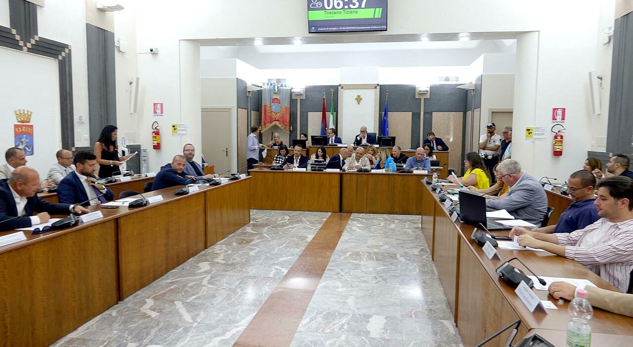 bitetti chiede una legge speciale per taranto e con l opposizione schermaglie su partecipate e decoro