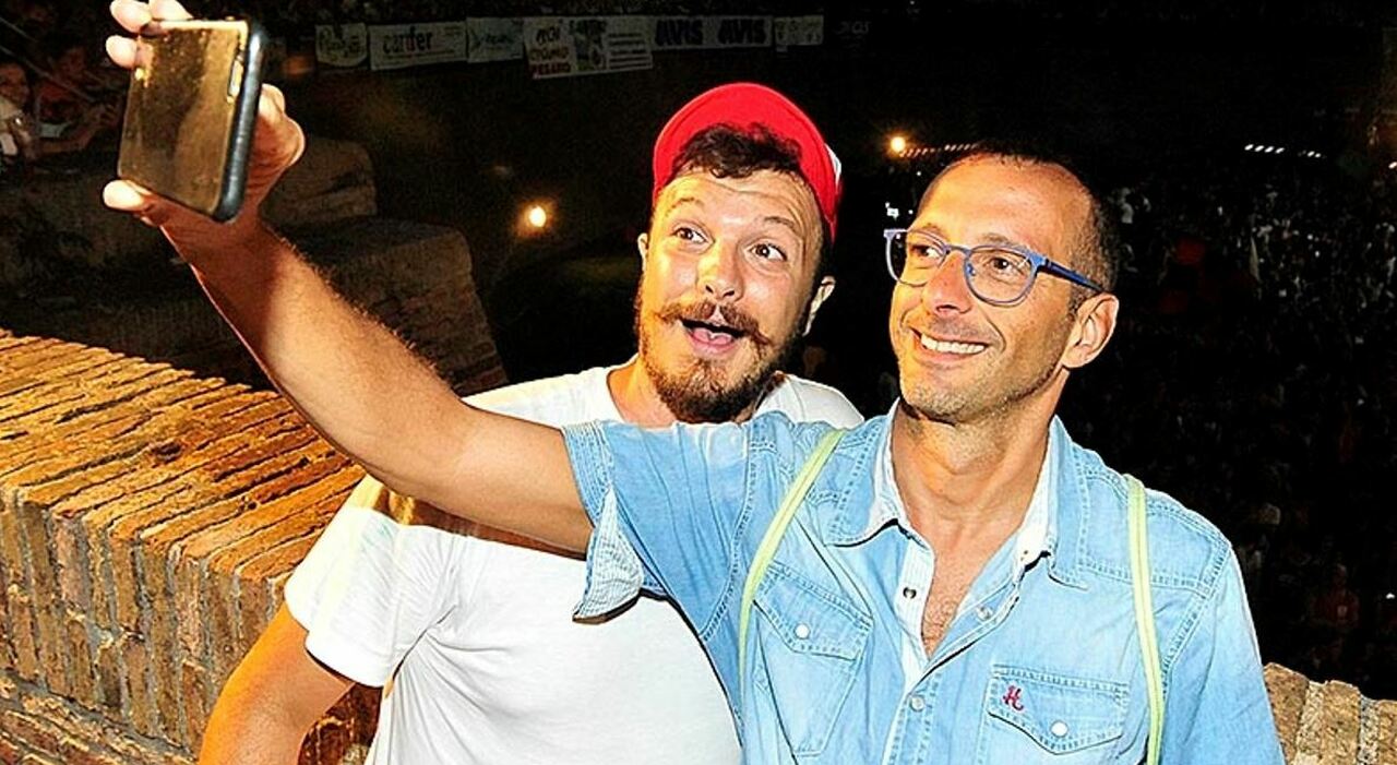 Inchiesta affidamenti, Ricci tira fuori un audio di Santini: «È tutto in regola, ho i documenti» Inchiesta affidamenti, Ricci tira fuori un audio di Santini: «È tutto in regola, ho i documenti»