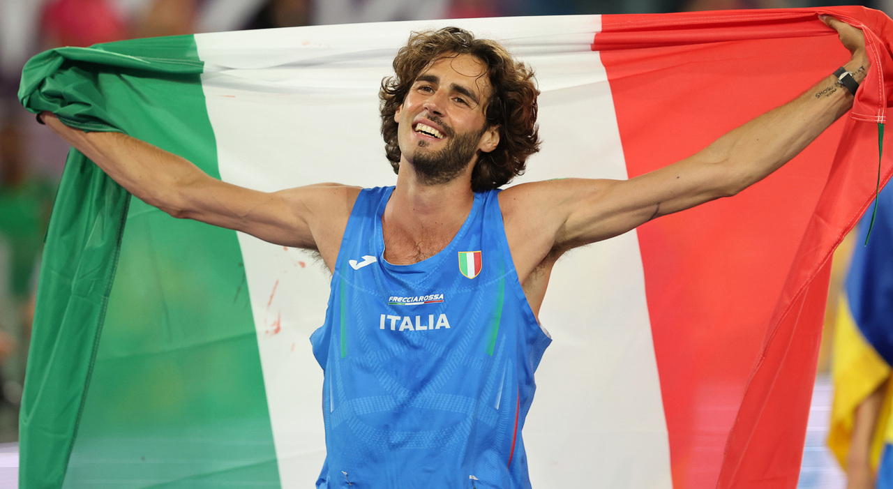 https://statics.cedscdn.it/photos/MED_HIGH/2025/08/08/9002890_08151843_8264187_26120127_agenzia_fotogramma_ipa47038837.jpg