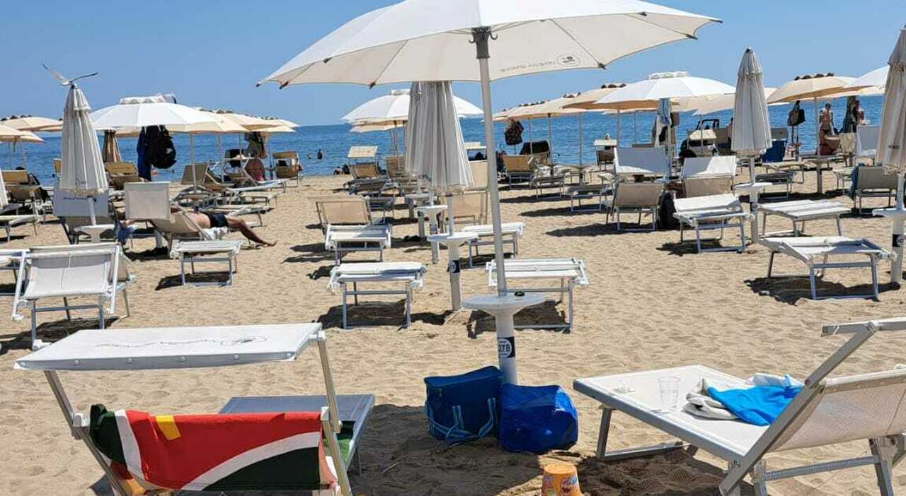 Famiglia derubata sotto l Famiglia derubata sotto l