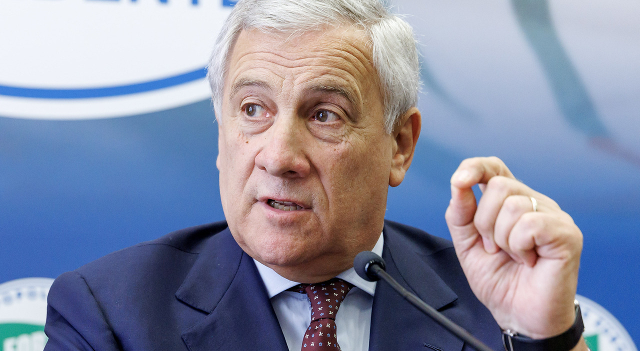 Tajani: «No a demilitarizzare l?Ucraina. E nella Striscia di Gaza Netanyahu si fermi» Tajani: «No a demilitarizzare l?Ucraina. E nella Striscia di Gaza Netanyahu si fermi»
