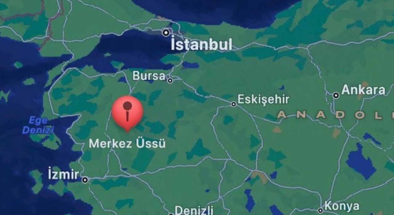 https://statics.cedscdn.it/photos/MED_HIGH/2025/08/10/9006355_10191110_terremoto_turchia.jpg