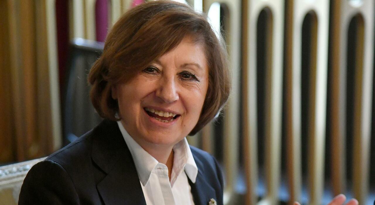 https://statics.cedscdn.it/photos/MED_HIGH/2025/08/12/9009219_12093418_maria_di_freda_morta_storica_direttrice_teatro_scala_malata_milano_oggi_12_8_2025.jpg