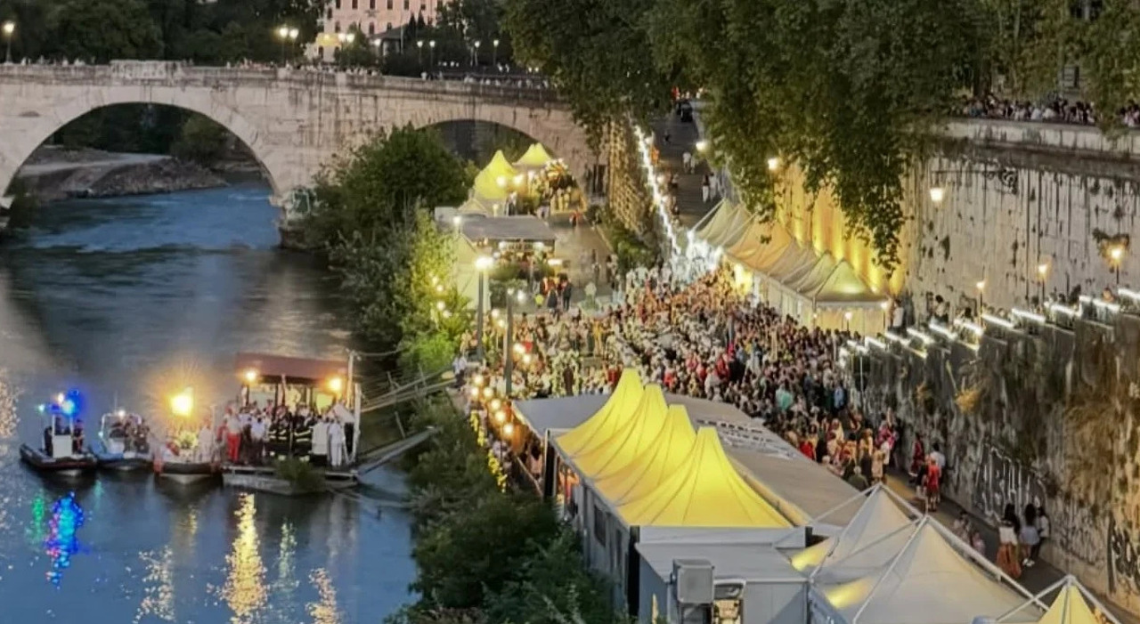 https://statics.cedscdn.it/photos/MED_HIGH/2025/08/12/9009364_12134717_lungo_il_fiume_tevere_roma.jpg