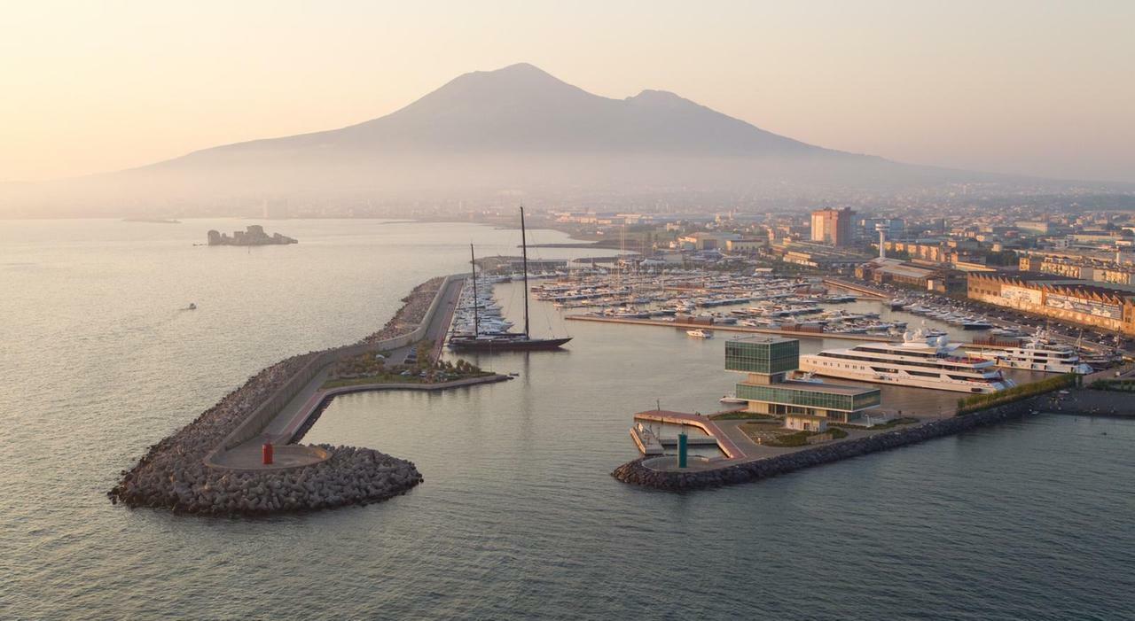 Marina di Stabia: La Destinazione di Lusso per VIP e Imprese di Yachting