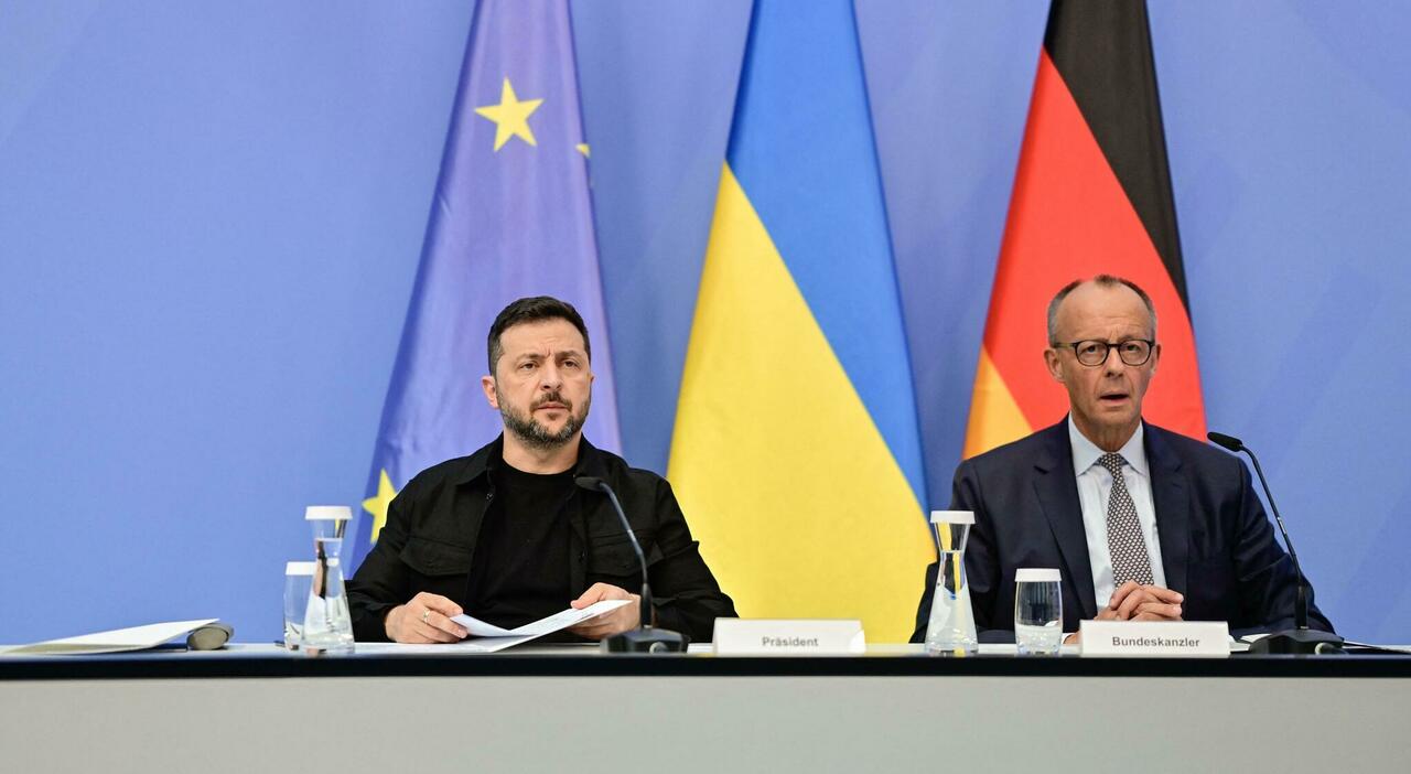 Guerra Ucraina, colloquio Trump Zelensky leader europei: «Tutti vogliono il cessate il fuoco». Il presidente ucraino: «Putin non ci prenda in giro» Guerra Ucraina, colloquio Trump Zelensky leader europei: «Tutti vogliono il cessate il fuoco». Il presidente ucraino: «Putin non ci prenda in giro»