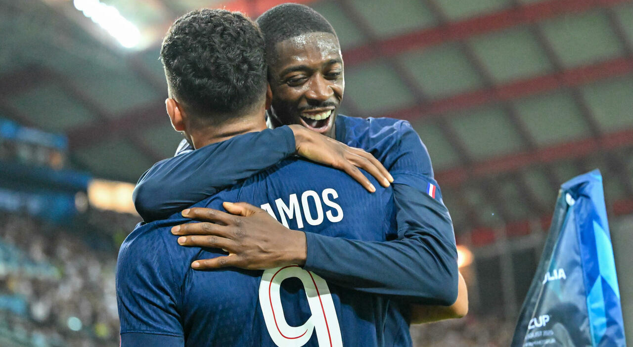 https://statics.cedscdn.it/photos/MED_HIGH/2025/08/13/9011394_13232117_psg_tottenham_supercoppa_pagelle_oggi_13_8_2025.jpg