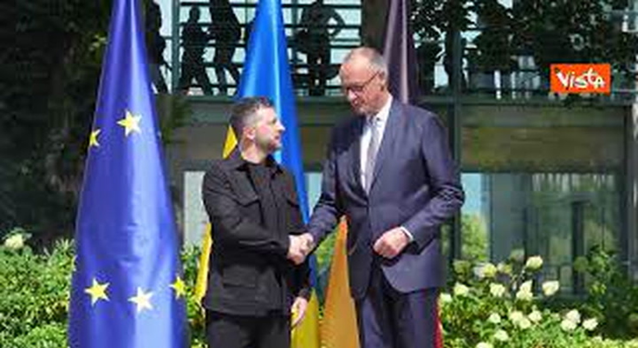 https://statics.cedscdn.it/photos/MED_HIGH/2025/08/13/9011434_poster.jpg