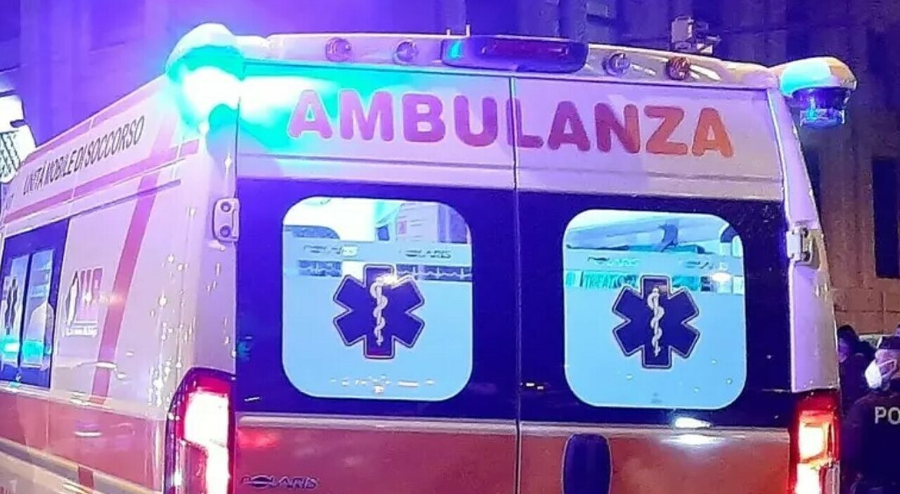 incidente a pavia 3 morti in un frontale tra auto e scooter in due sbalzati nel canale sono annegati lo scontro violentissimo