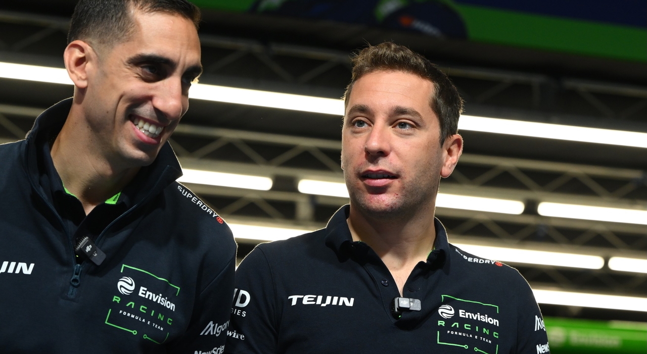 Frijns, a destra, assieme a Buemi