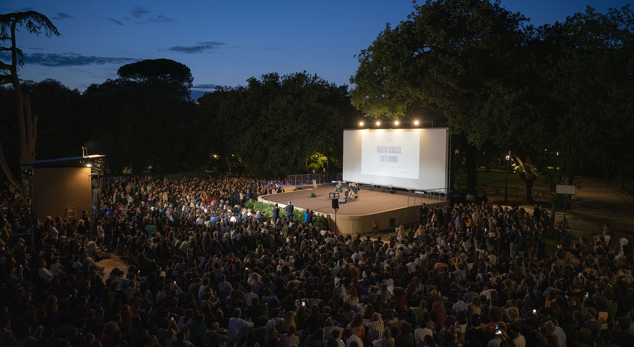 https://statics.cedscdn.it/photos/MED_HIGH/2025/08/14/9012824_14091452_casa_cinema_teatro_ettore_scola_2.jpg