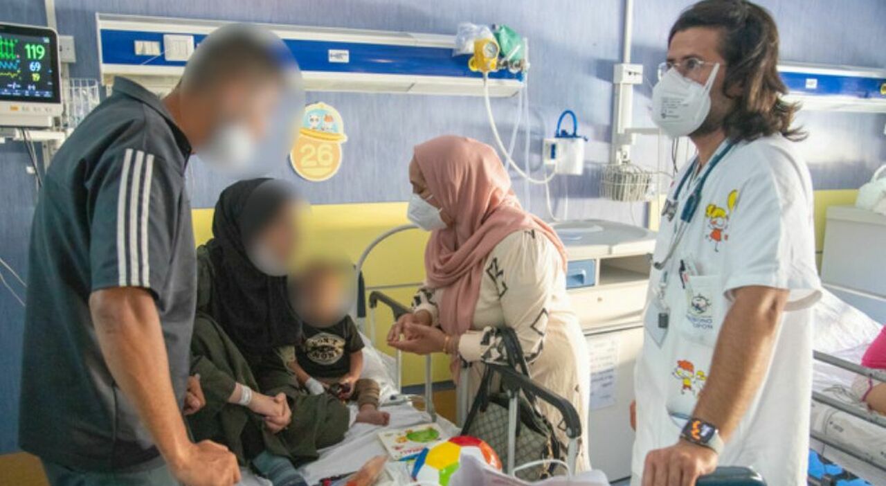 Bambini di Gaza a Napoli, la mamma di quello più critico: «Grazie per l