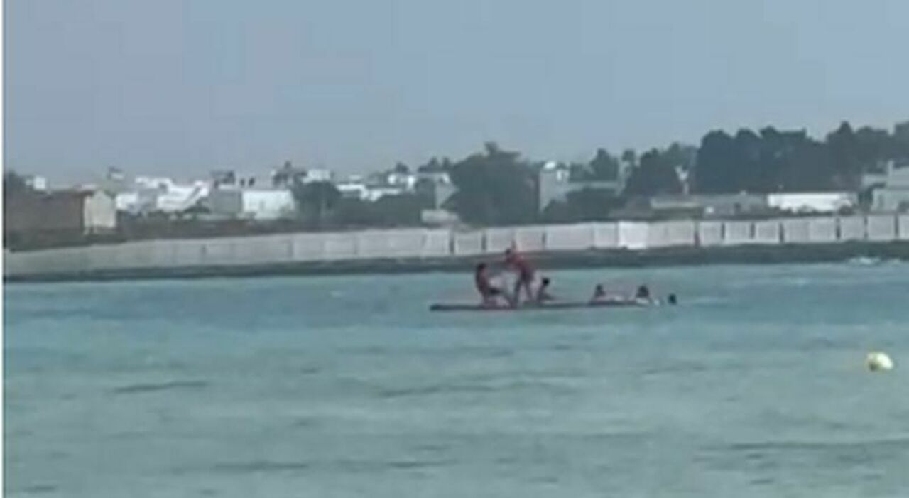Salento, paura per quattro turiste: trascinate al largo dalle correnti