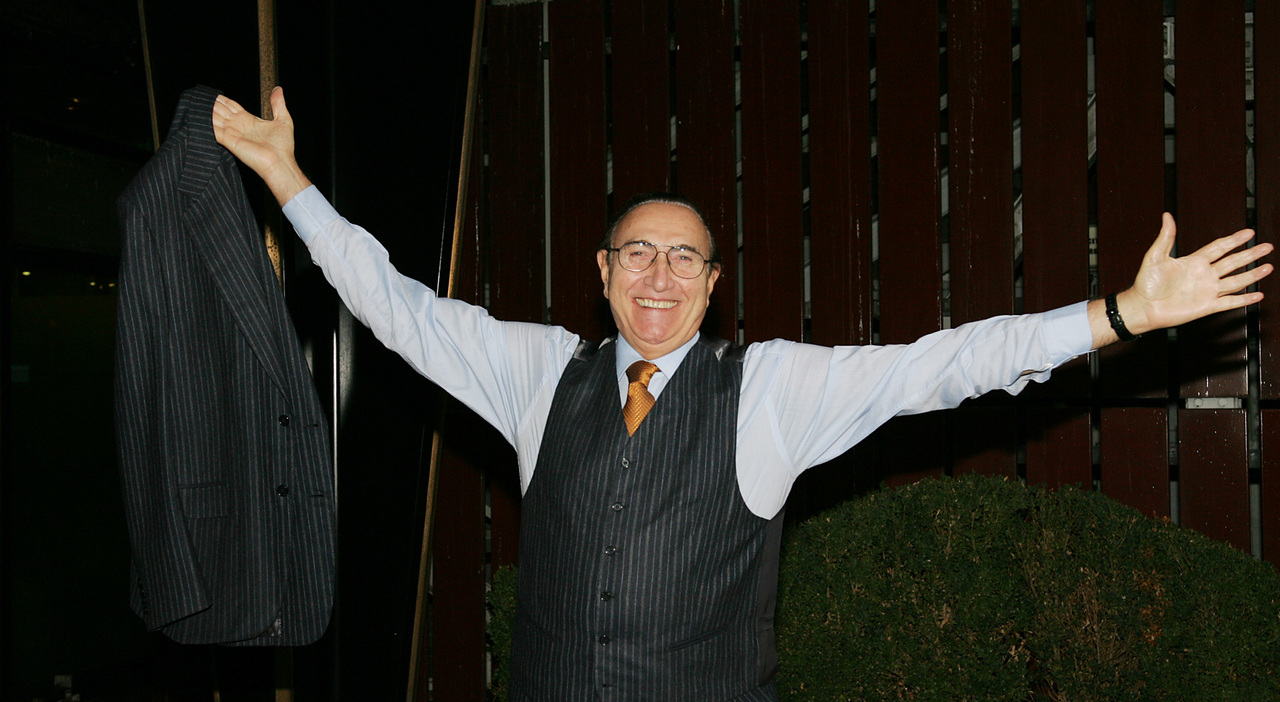 Pippo Baudo, l?Italia piange il numero uno della televisione. Innumerevoli successi: da Fantastico alle 13 edizioni di Sanremo