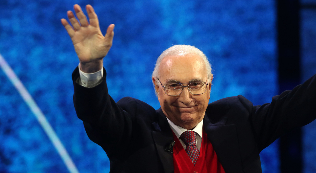 Pippo Baudo, da «Baudismo» a «Baudeggiare»: i 7 neologismi presenti nella Treccani