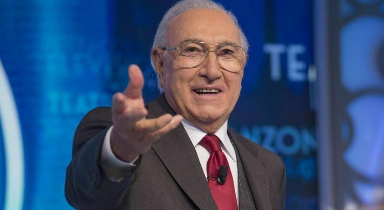 https://statics.cedscdn.it/photos/MED_HIGH/2025/08/18/9017870_18084520_pippo_baudo.jpg_2.jpg
