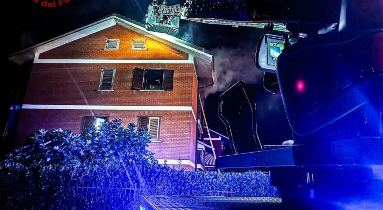 https://statics.cedscdn.it/photos/MED_HIGH/2025/08/18/9017952_18105015_incendio_rivalta_morta_28enne_oggi_18_8_2025.jpg