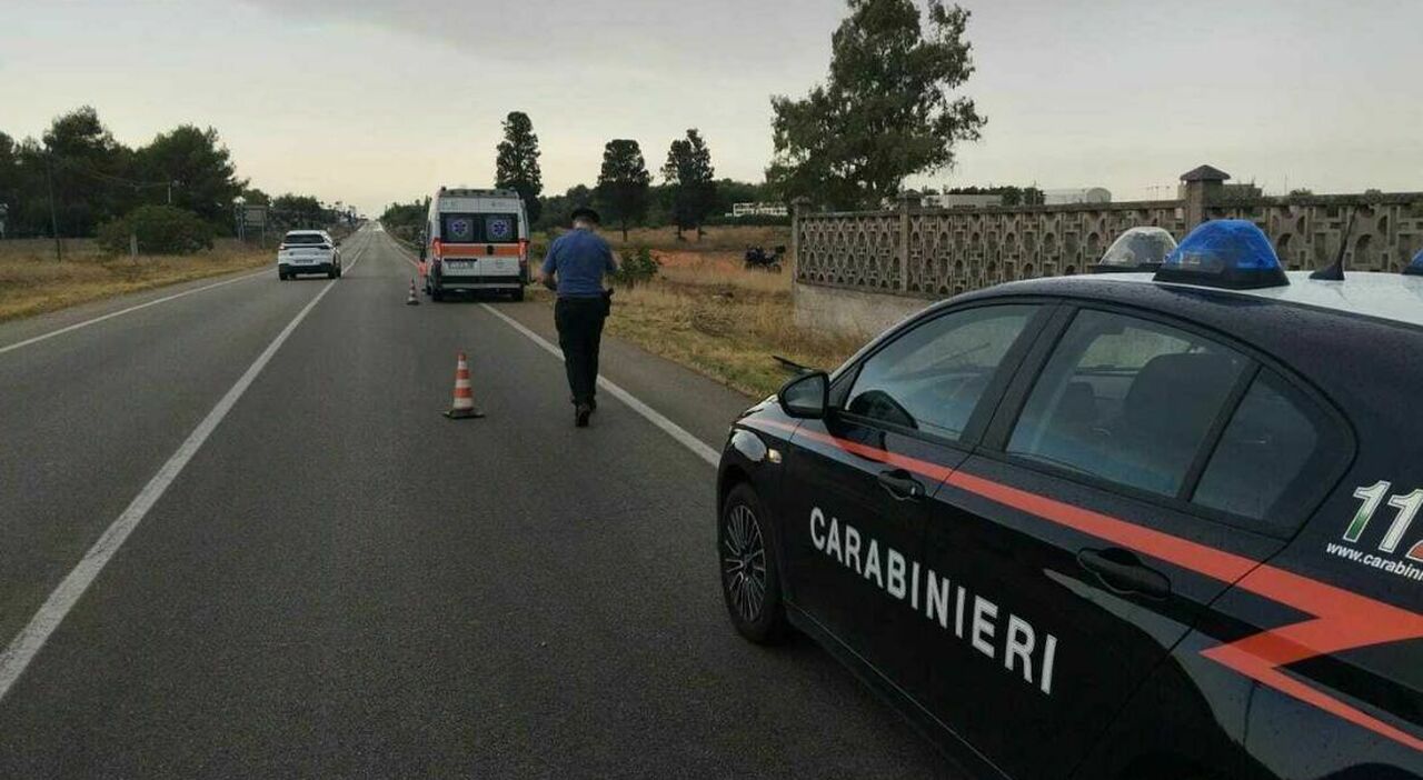 fulmine uccide un motociclista romano di 42 anni colpito e sbalzato via mentre guida era in vacanza in salento