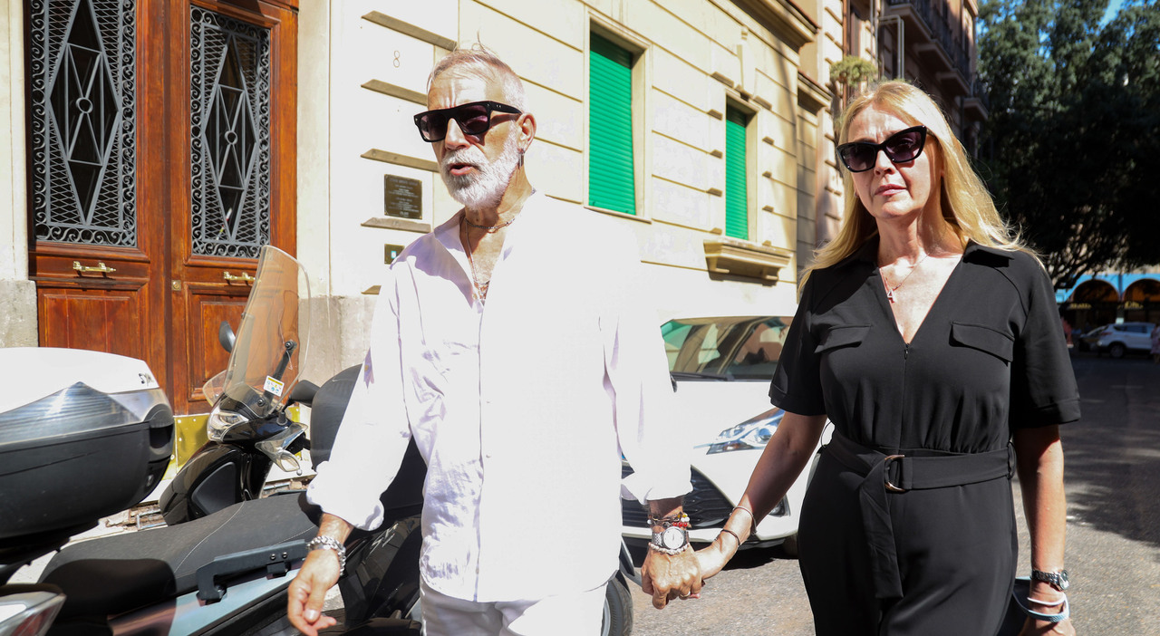 https://statics.cedscdn.it/photos/MED_HIGH/2025/08/18/9018277_18164548_jalisse_pippo_baudo_sanremo_cosa_hanno_detto_oggi_18_8_2025.jpg