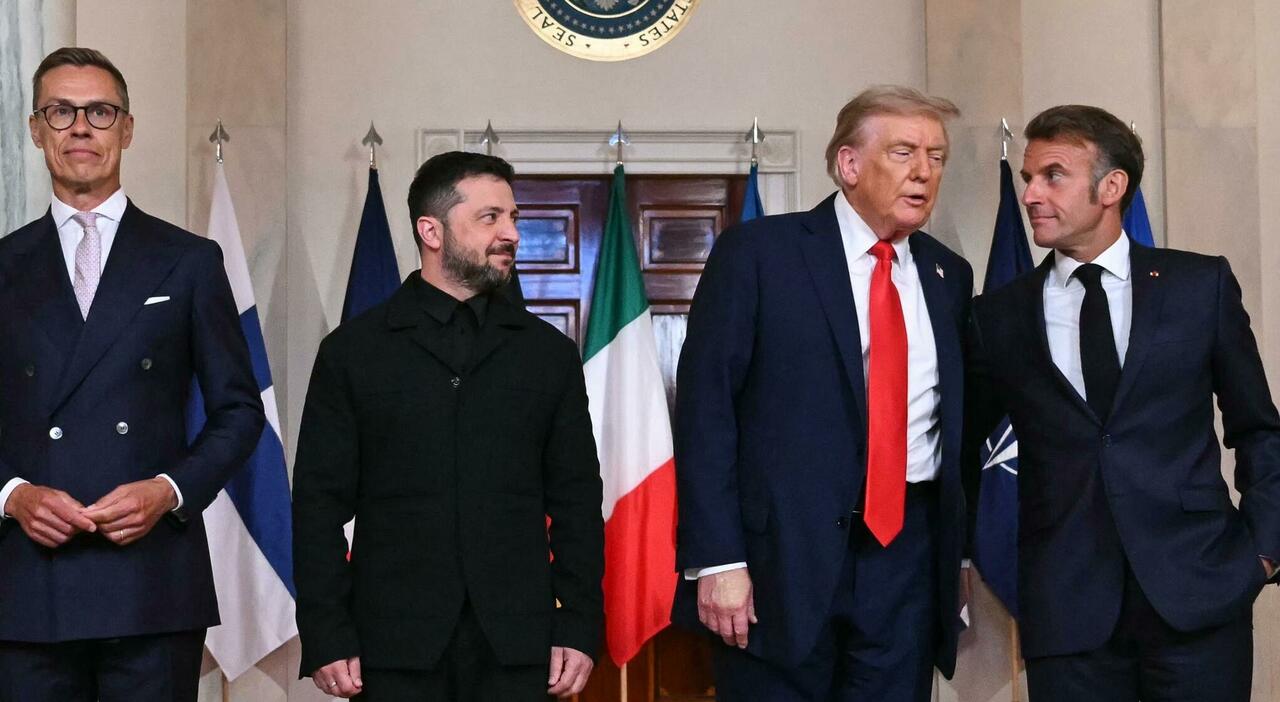 https://statics.cedscdn.it/photos/MED_HIGH/2025/08/18/9018573_18224906_trump_zelensky_incontro_casa_bianca_abito_come_e_andato_oggi_19_8_2025.jpg