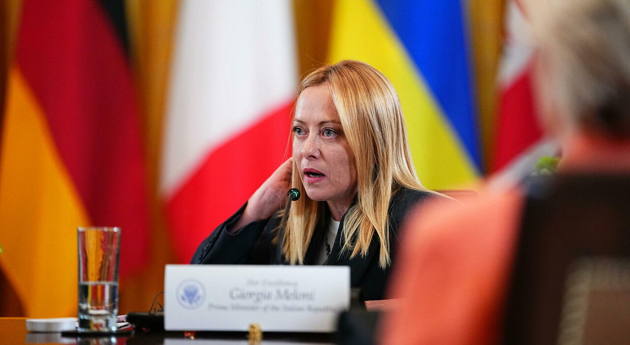 Vertice Ucraina, Meloni: «Forti perché uniti». E il tycoon la promuove: «Governerai a lungo» Vertice Ucraina, Meloni: «Forti perché uniti». E il tycoon la promuove: «Governerai a lungo»
