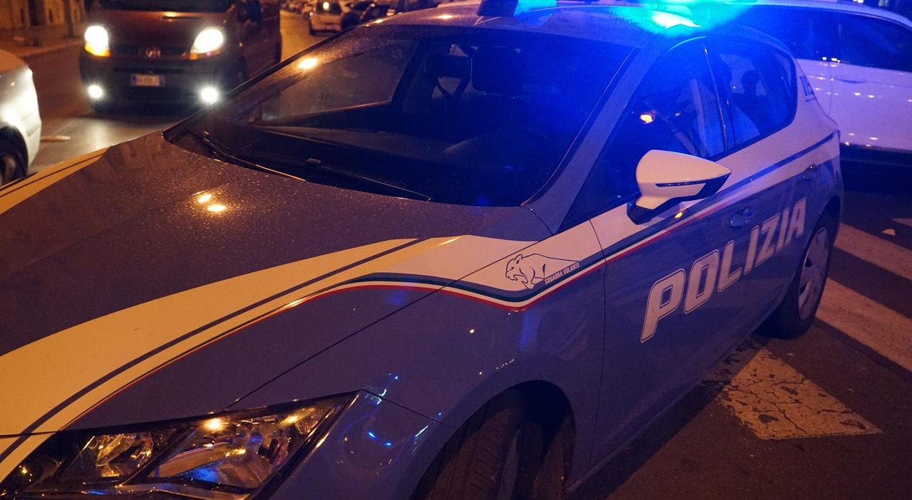 sparatoria in pieno centro ferito un uomo di 43 anni