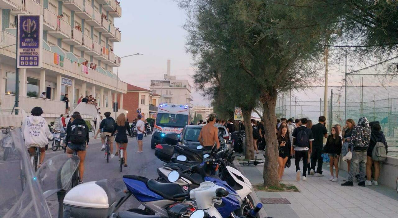 La ragazza li adesca: «Avete una cartina?». Amici di Marzocca in trappola, aggrediti e picchiati dai maranza in porto a Senigallia