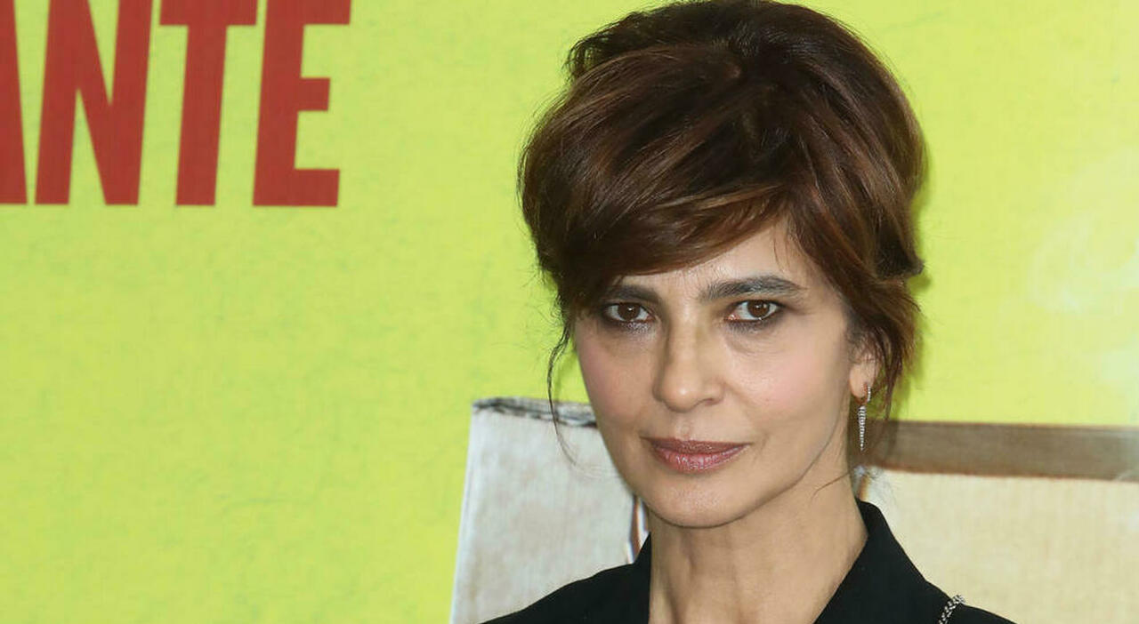 Laura Morante, i tre matrimoni, il figlio adottivo a 50 anni, la lite con Nanni Moretti e i ritocchini: «Piuttosto sopprimetemi» Laura Morante, i tre matrimoni, il figlio adottivo a 50 anni, la lite con Nanni Moretti e i ritocchini: «Piuttosto sopprimetemi»