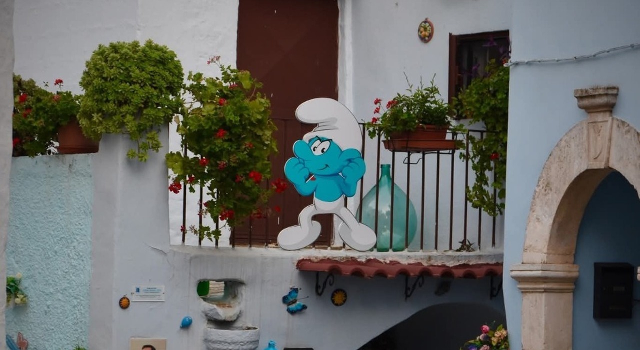 Il centro storico invaso dai Puffi per l