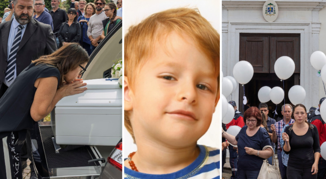 https://statics.cedscdn.it/photos/MED_HIGH/2025/08/21/9022801_21132056_carlo_panizzo_morto_annegato_cavallino_funerali_mamma_papa_roncade.jpg