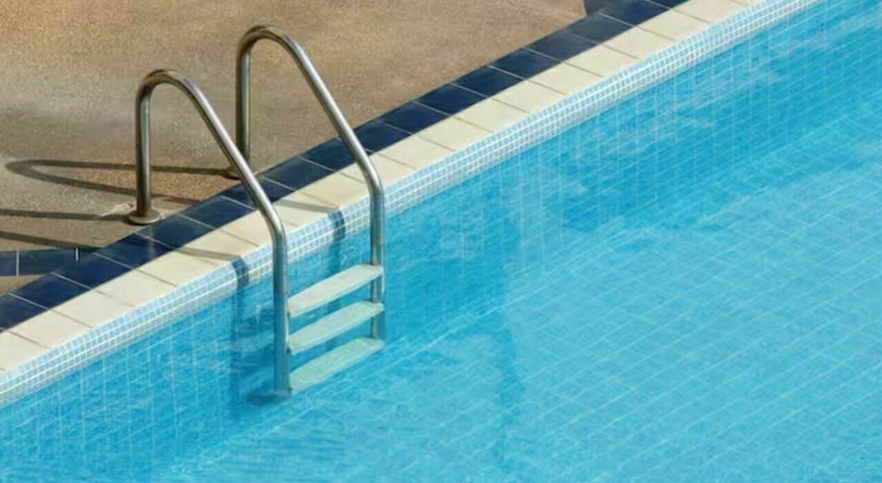https://statics.cedscdn.it/photos/MED_HIGH/2025/08/21/9023527_21141658_bimbo_due_anni_morto_piscina_santa_croce_camerina_ragusa_ultima_ora_oggi_21_8_2025.jpg