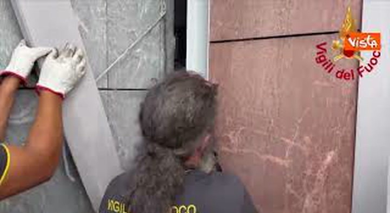 https://statics.cedscdn.it/photos/MED_HIGH/2025/08/21/9023532_poster.jpg