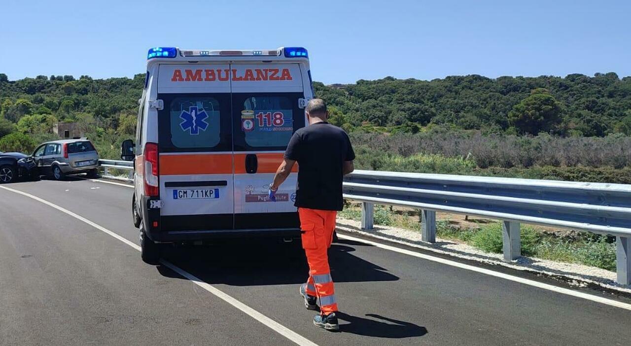 Scontro tra auto e camion: morte madre e figlia