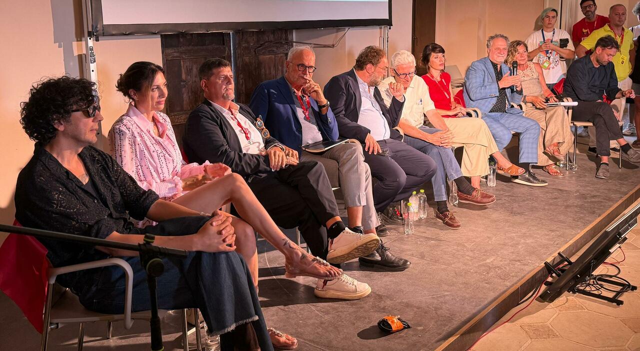 La Notte della Taranta, presentata la 28esima edizione: la musica come simbolo di pace