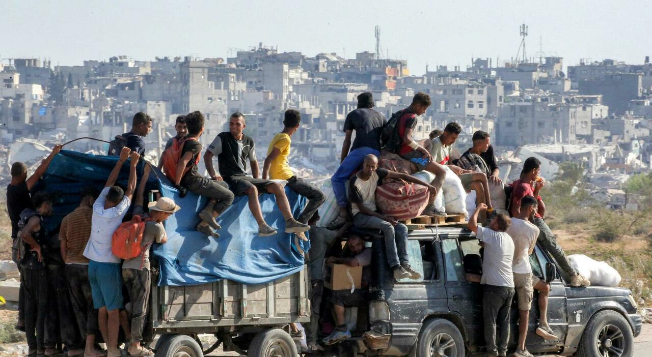 Gaza, tutte le insidie dai grattacieli ancora in piedi usati dai cecchini alla rete di tunnel nascosti Gaza, tutte le insidie dai grattacieli ancora in piedi usati dai cecchini alla rete di tunnel nascosti