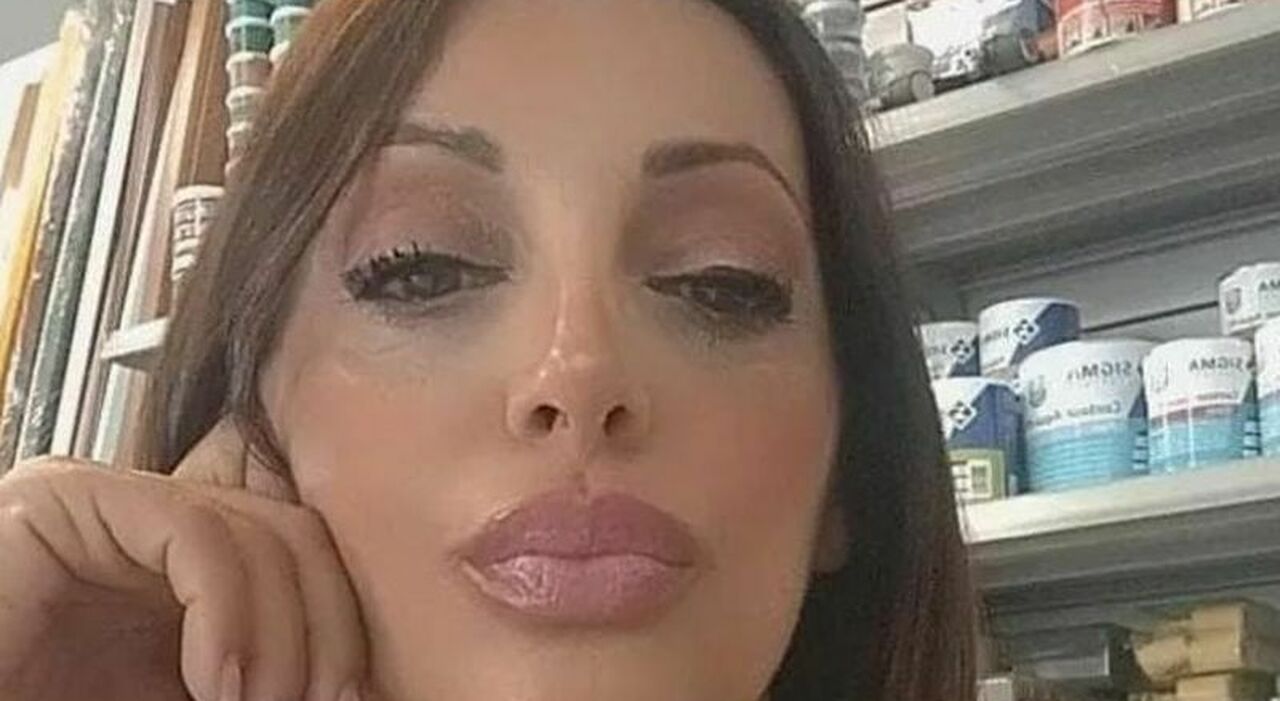 Orrore nel Salernitano, donna di 47 anni trovata morta in casa: «Uccisa dal compagno». La vittima aveva tre figli da altra relazione Orrore nel Salernitano, donna di 47 anni trovata morta in casa: «Uccisa dal compagno». La vittima aveva tre figli da altra relazione