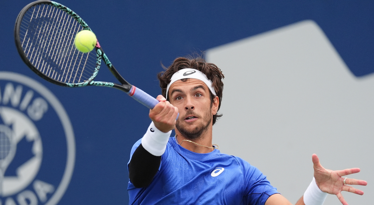 https://statics.cedscdn.it/photos/MED_HIGH/2025/08/23/9027225_23202721_lorenzo_musetti_us_open_cosa_ha_detto_oggi_23_8_2025.jpg