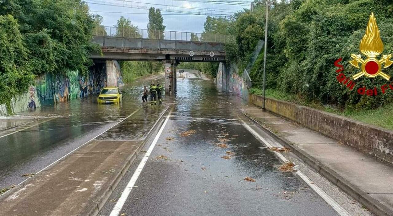 Nubifragio Rimini causato da una «autentica supercella marittima». Scaricati 74 millimetri di acqua, fino a 50 in 20 Nubifragio Rimini causato da una «autentica supercella marittima». Scaricati 74 millimetri di acqua, fino a 50 in 20